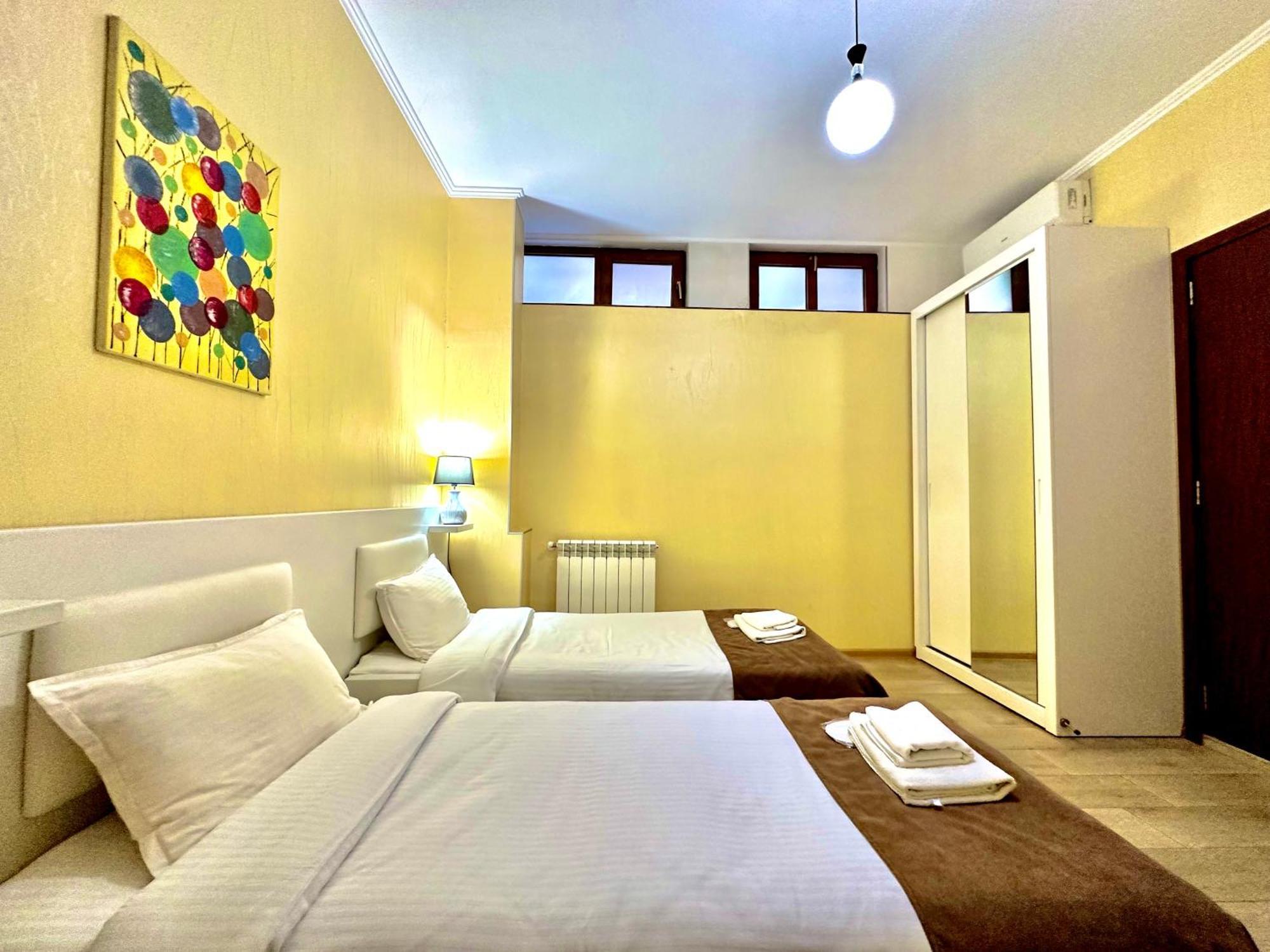 Hotel Four Brothers Tbilisi Eksteriør bilde