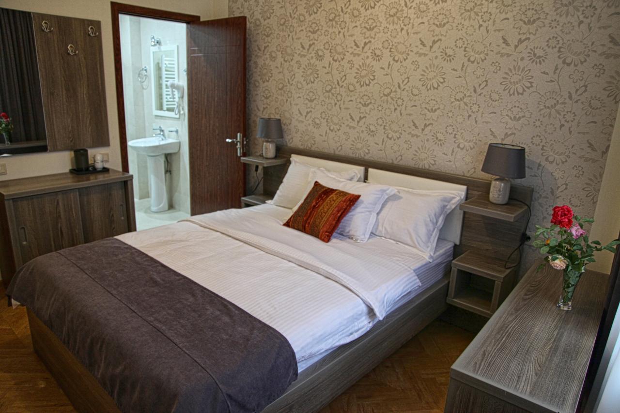 Hotel Four Brothers Tbilisi Eksteriør bilde